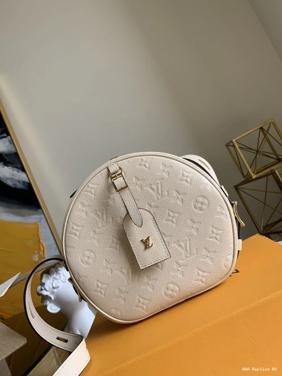 Aaa replica ru VUITTON CHAPEAU SOUPLE LOUIS MM BOITE 0804